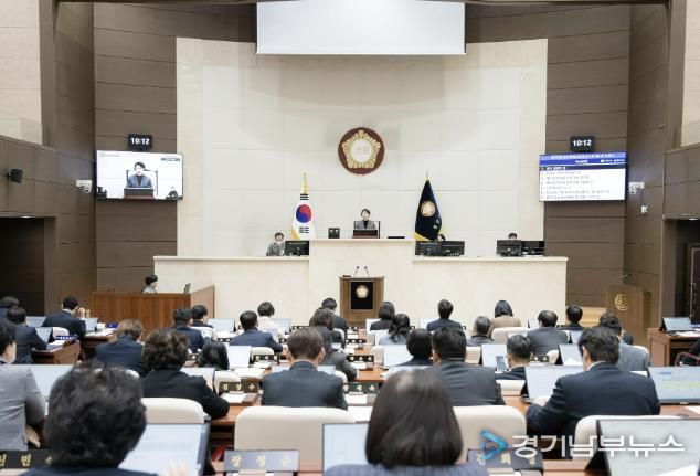 용인특례시의회, 제298회 임시회 개회