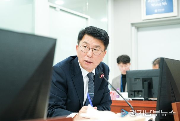 경기도의회 윤성근 의원