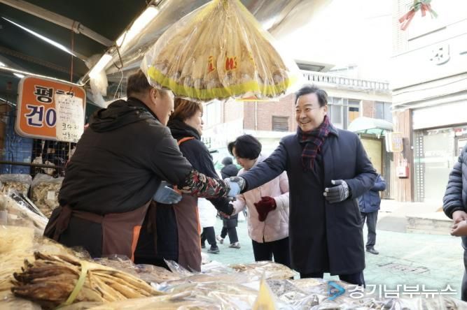 김성제 의왕시장, 설 명절 앞두고 도깨비시장 방문 …전통시장 장보기 행사 실시