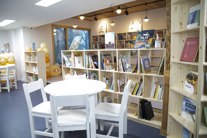 ‘포레나도서관 102호점’ 안산평화의집(원장 김경순) 작은도서관. 3일 경기남부뉴스