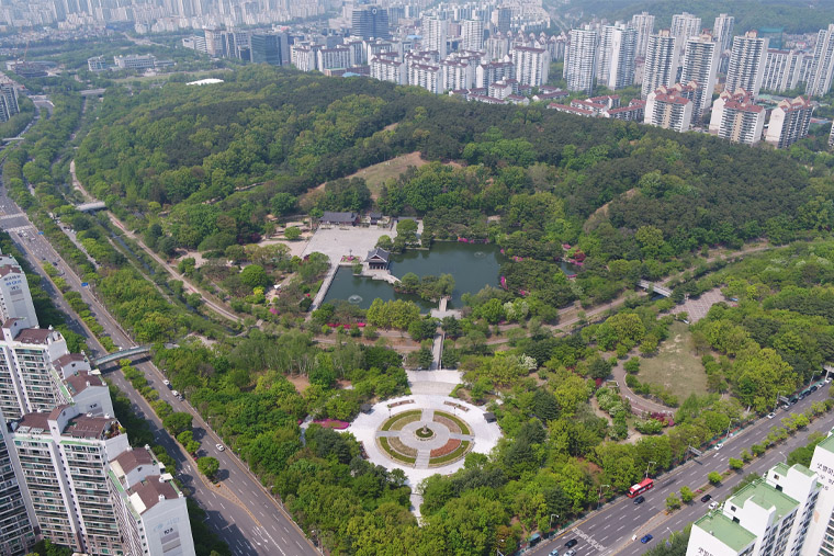 성남시, 30억 투자 중앙공원 주차장 확충 및 리모델링 사업 기본계획안 발표. 성남시 분당구 수내동 중앙공원 전경1