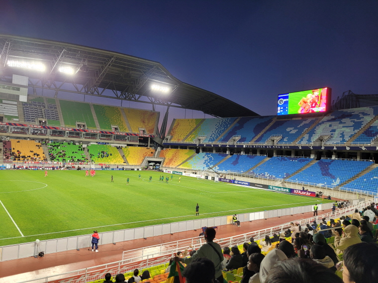 2023년 4월 7일 수원올림픽경기장. 한국 조소현 첫 골!