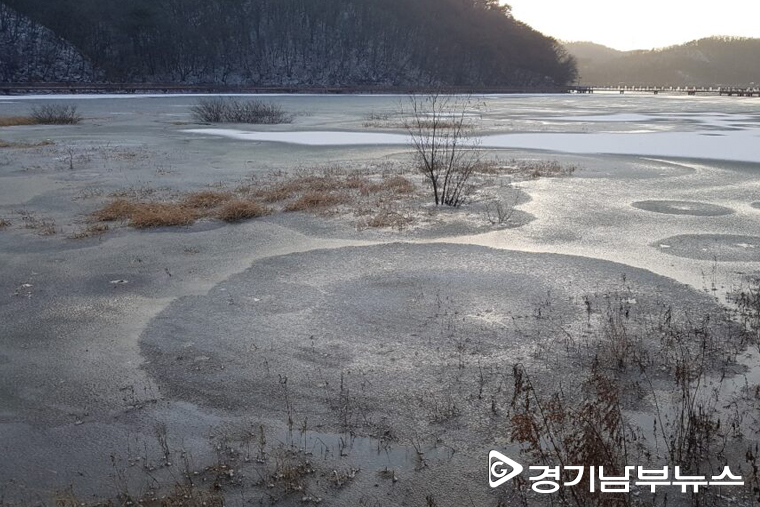 반월저수지 겨울풍경