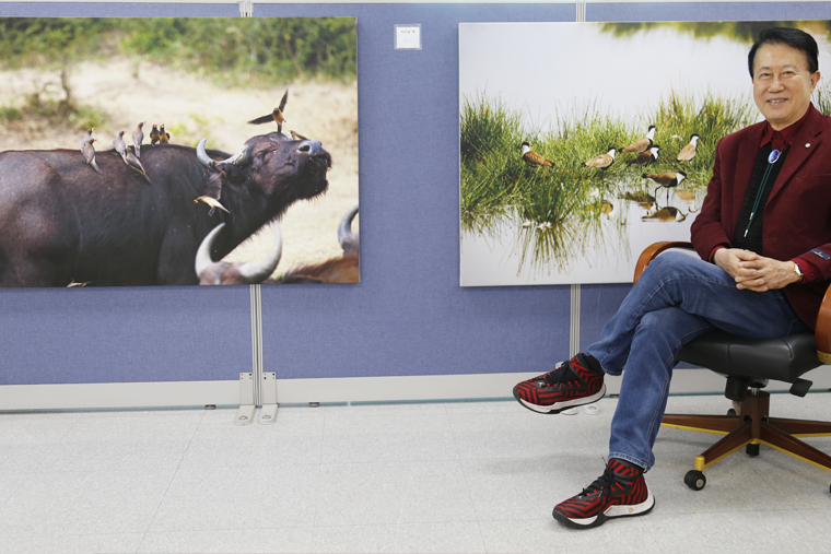 아프리카 봉사시절 찍은 순간포착. 서수남 씨의 사진은 그래서 더 의미가 전해졌다.
