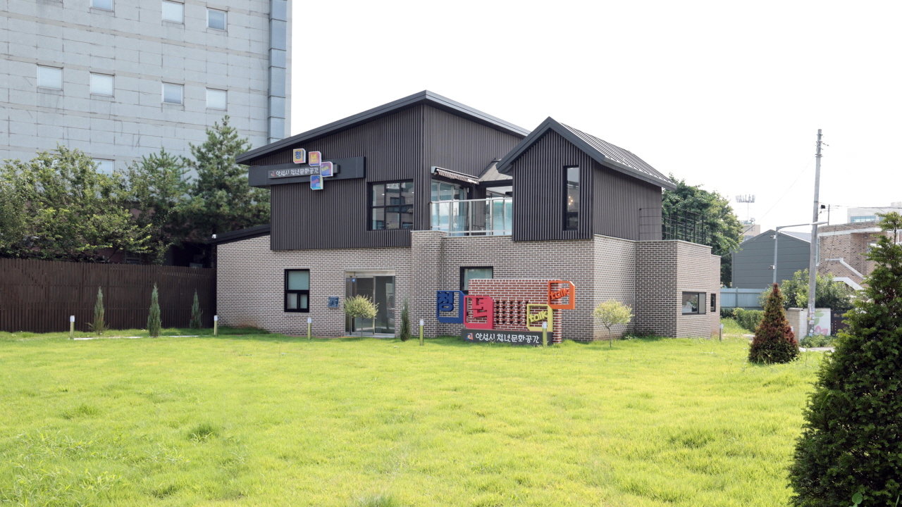 청년문화공간인 ‘청년톡(talk)톡(talk)’