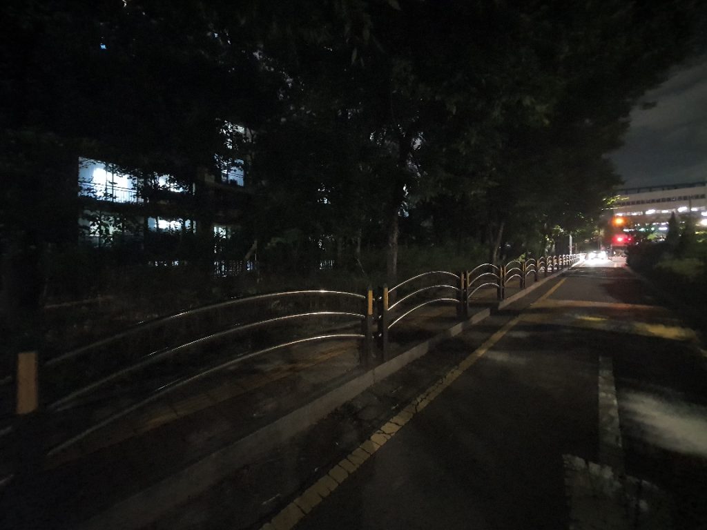 수원 권선동 성지아파트·한양아파트 주변 가로등 설치전 어둠던 거리