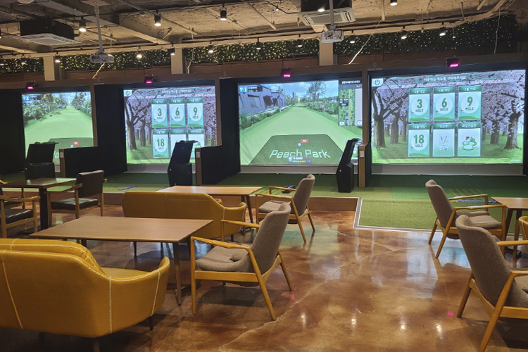 용인 수지 피치파크 직영점 내부 모습